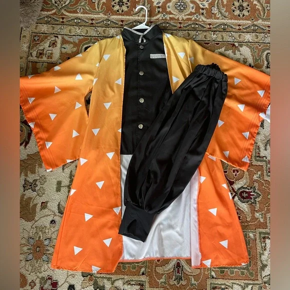Zenitsu Demon Slayer cosplay - Picture 1 of 3